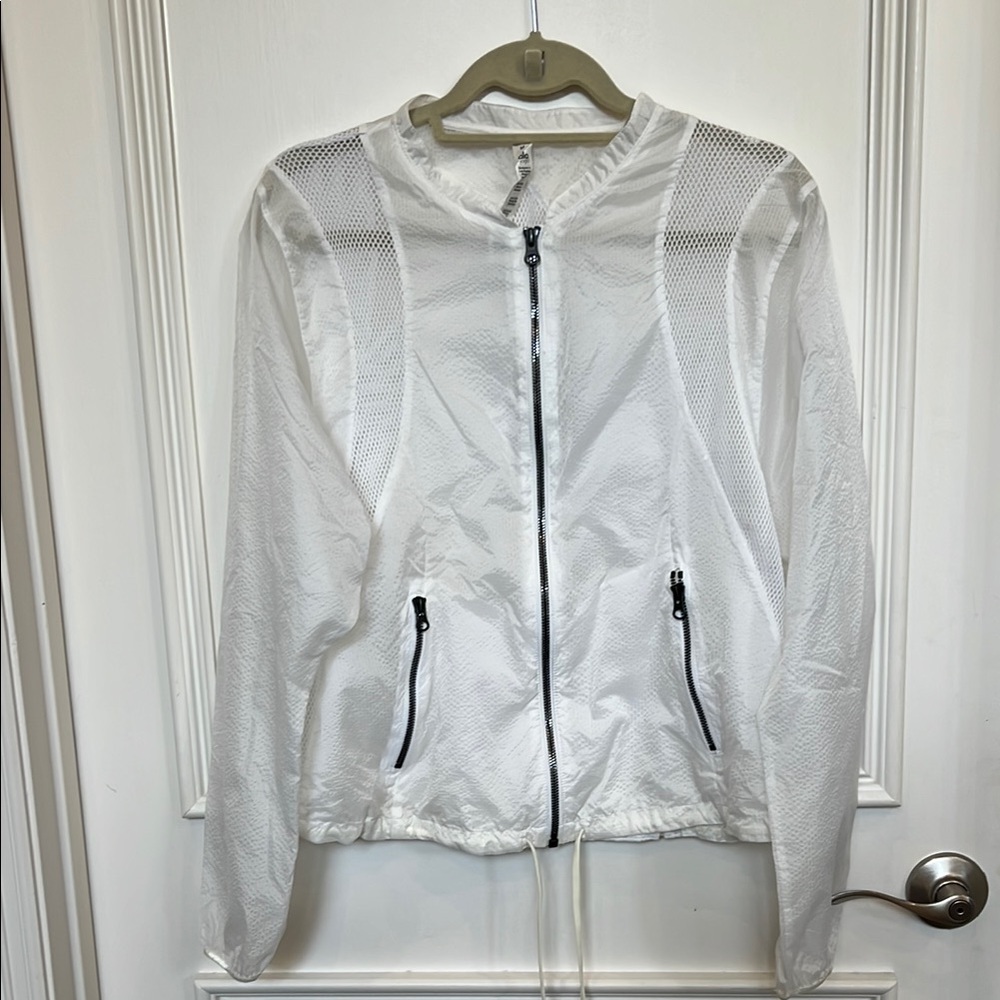VGUC ALO white mesh windbreaker. Size Medium